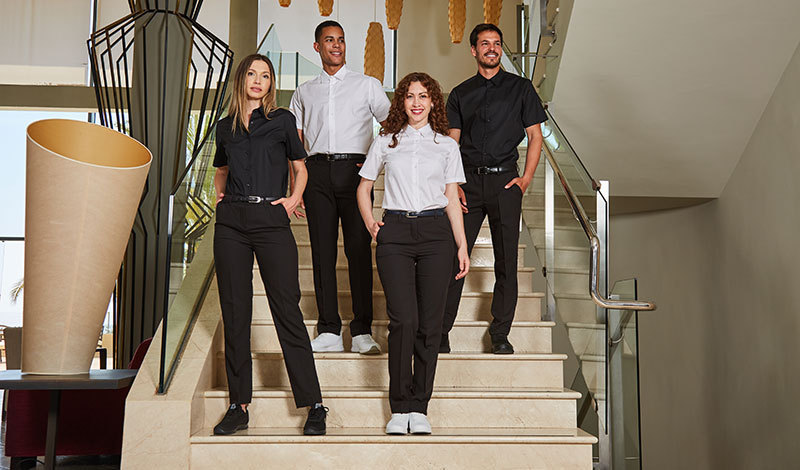 Leggi tutto il messaggio: UNIFORMES LABORALES: DE IMPOSICIÓN A IDENTIDAD CORPORATIVA