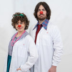 BATA UNISEX REYES CON BOTONES DE PRESION BORDADA